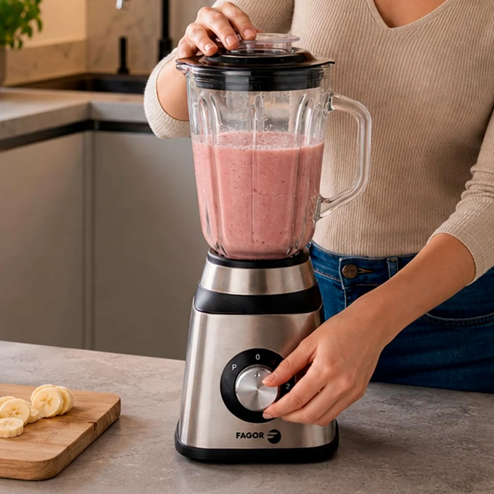 Batidora de Vaso 1,5L con Jarra de Cristal, Batidora Smoothies y Batidos, 2 Velocidades + Pulse, Cuchillas Acero Inoxidable, Blender para Fruta, Cremas y Salsas, Fácil Limpieza, FAGOR Coolmix One.