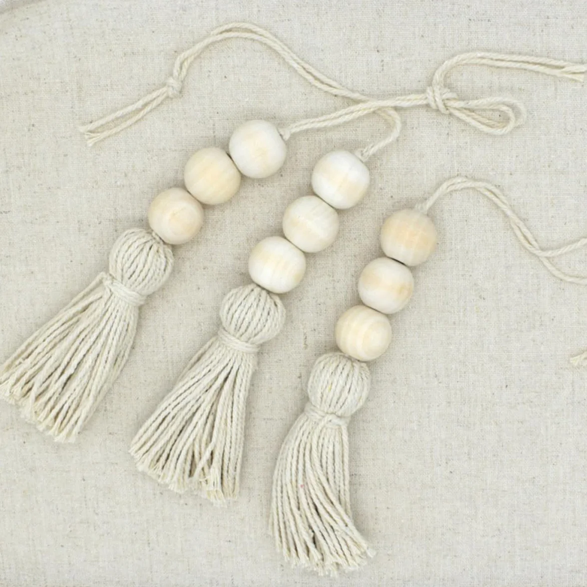 2 Borlas Decorativas de Cuentas de Madera Hechas a Mano Cuerda de Algodón Natural para Decoración de Manijas de Puertas y Armarios Estilo Bohemio Beige