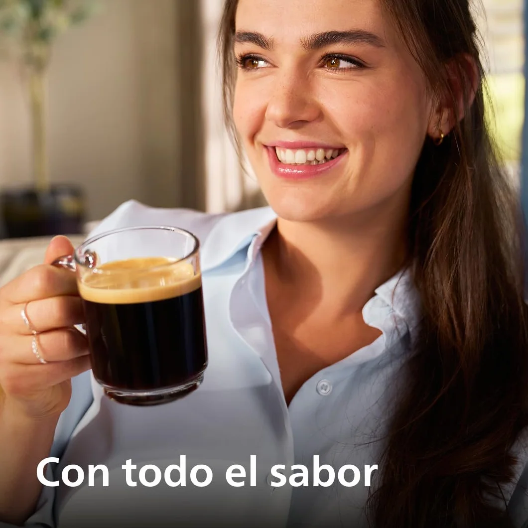 Philips Cafetera Totalmente Automática Serie 5500-20 cafés Calientes y Helados, Sistema de leche QuickClean LatteGo, 40% más Silenciosa Gracias a SilentBrew, QuickStart, Negro y Plata (EP5546/70)