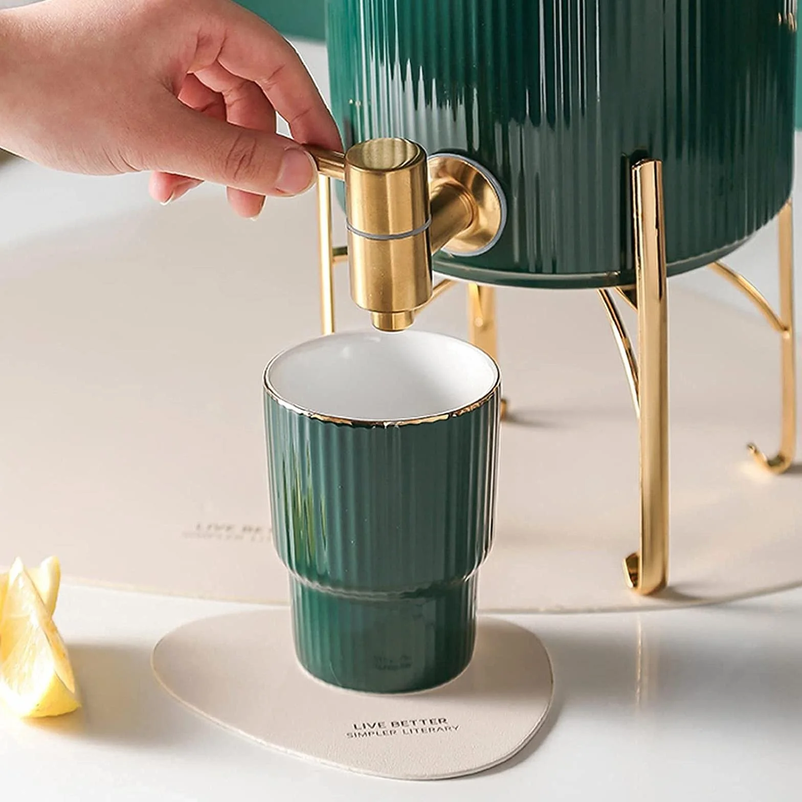 Jarra de Agua Simple Hervidor frío de cerámica Creativo con Base Tetera de Gran Capacidad con Grifo Hermoso y práctico para hogares, restaurantes