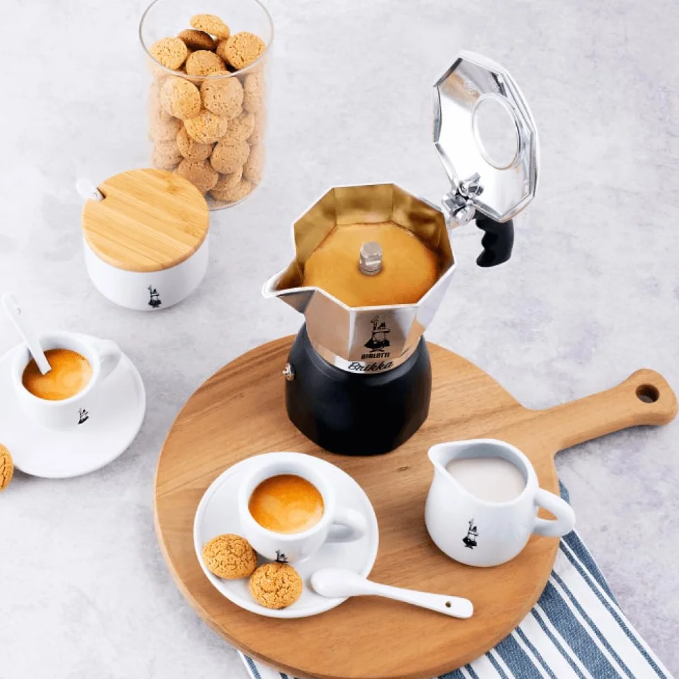 Bialetti New Brikka 2023, Moka pot, la única cafetera capaz de hacer un espresso cremoso, 2 tazas, Aluminio