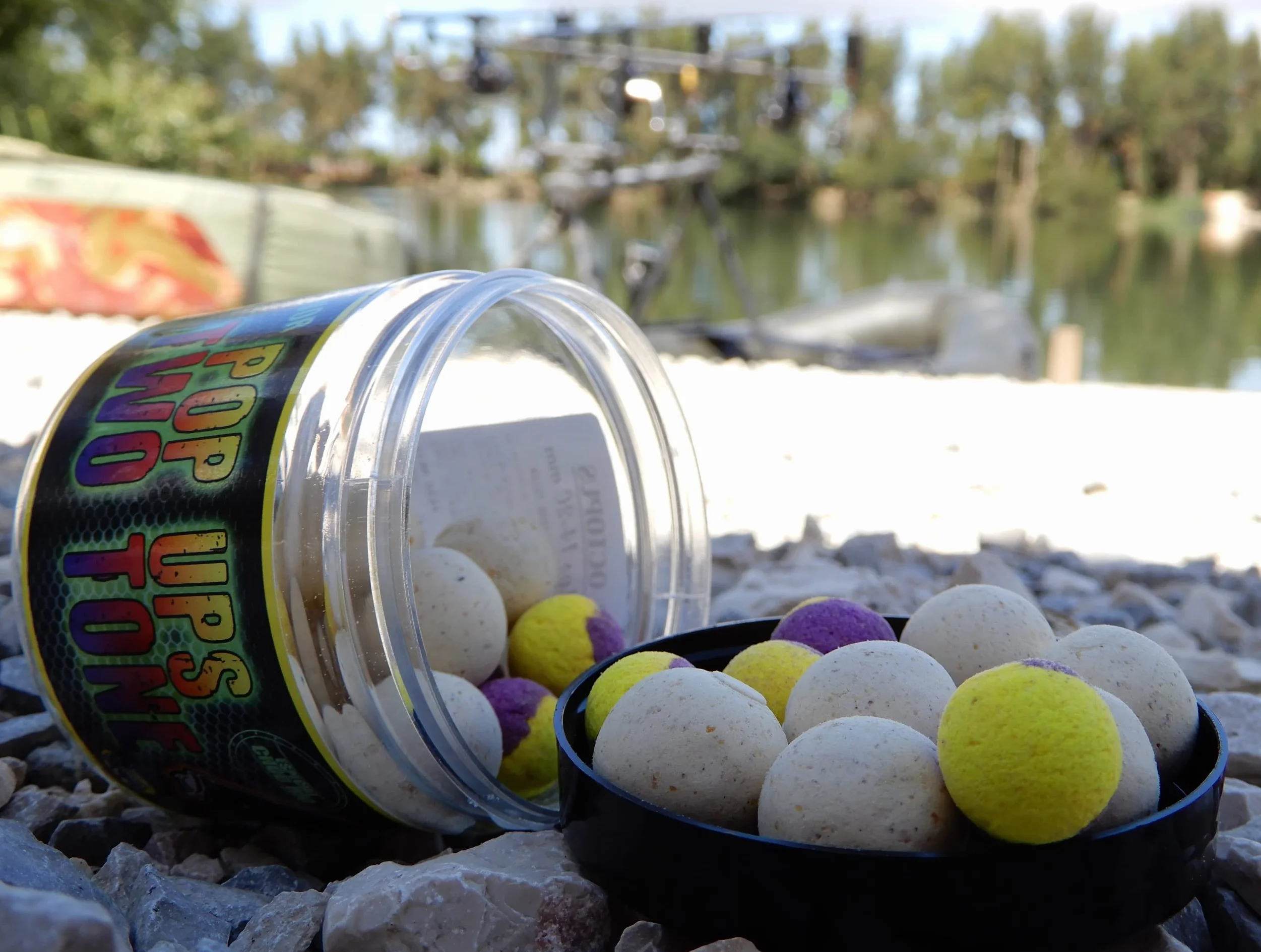 Fluor Two Tone Pop Ups Boilies 14/20mm Pro Elite Baits Artificial Baits Carp