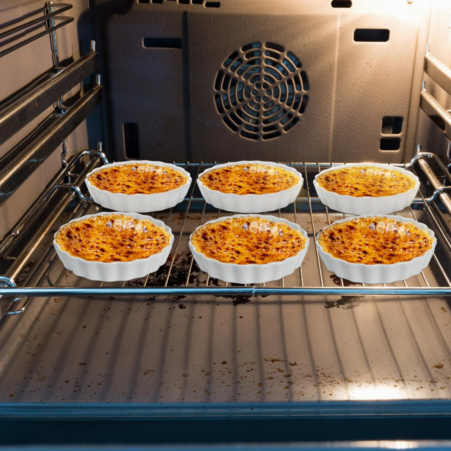 Foraineam Juego de 8 piezas de porcelana poco profunda Ramekins, 5 onzas de crema Brulee Ramekin Platos redondos para hornear Ramekins Set
