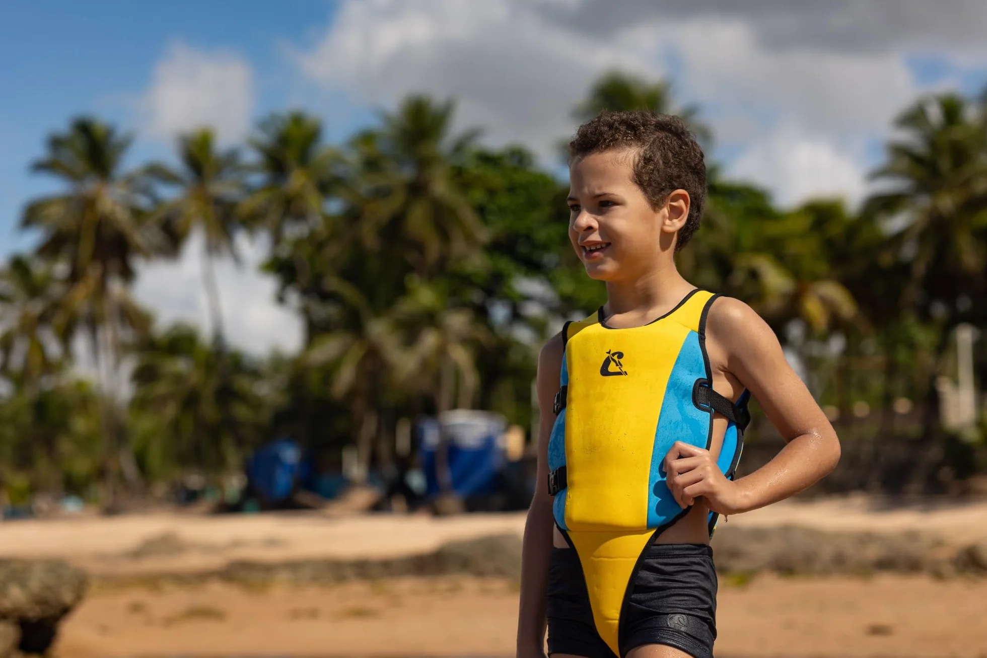 CRESSI Little Turtle Neoprene Swim Vest - Chaleco de Natación para Niños Equipado con Dos Asas - Una Ayuda Excelente para Flotar y Mantener el Equilibrio en el Agua