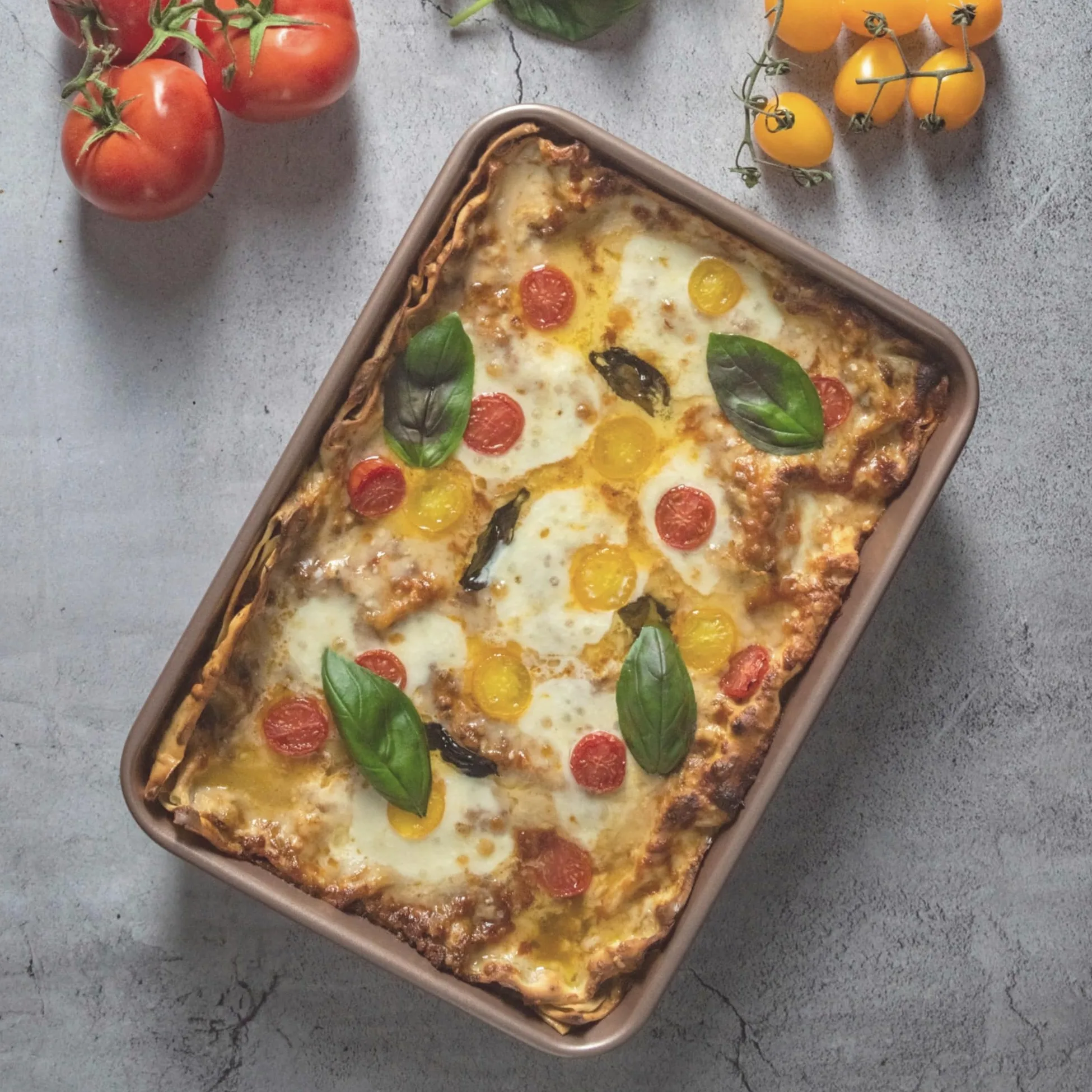 HAPPIELS Molde antiadherente para tartas de 22,9 x 33 cm, sin PFOA ni BPA | No tóxico, acero de alto carbono, dorado, sartén rectangular para horno