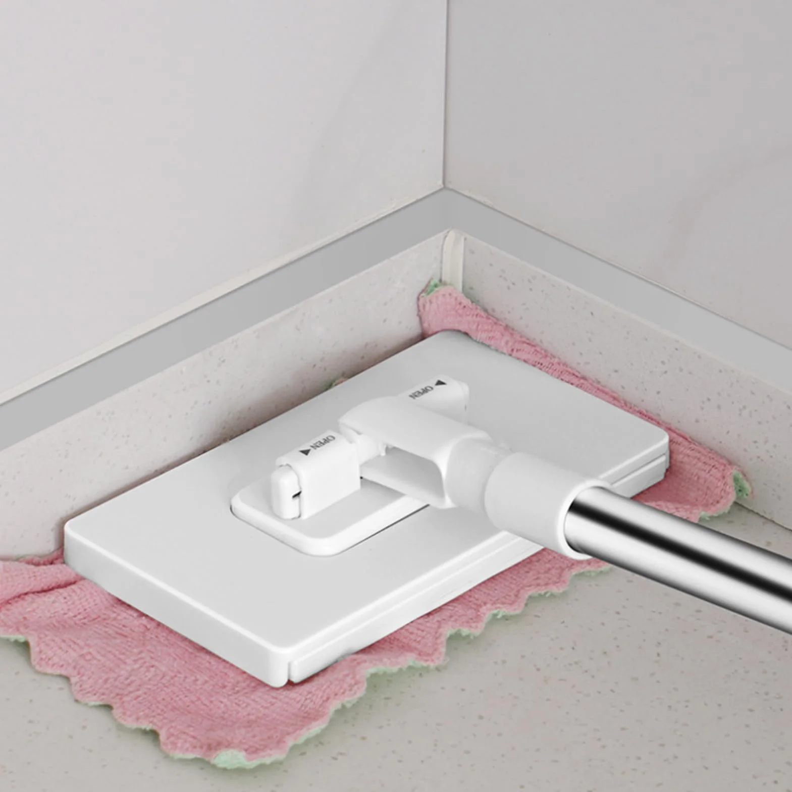 Genérico Mopa Incluye 4 Paños Reutilizables, 100×16×8,5cm Tipo Desmontable con Botón Pulsador Mopas, Fabricada En Resina De PP Y Varilla Telescópica De Acero Inoxidable, para El Hogar Y La Oficina