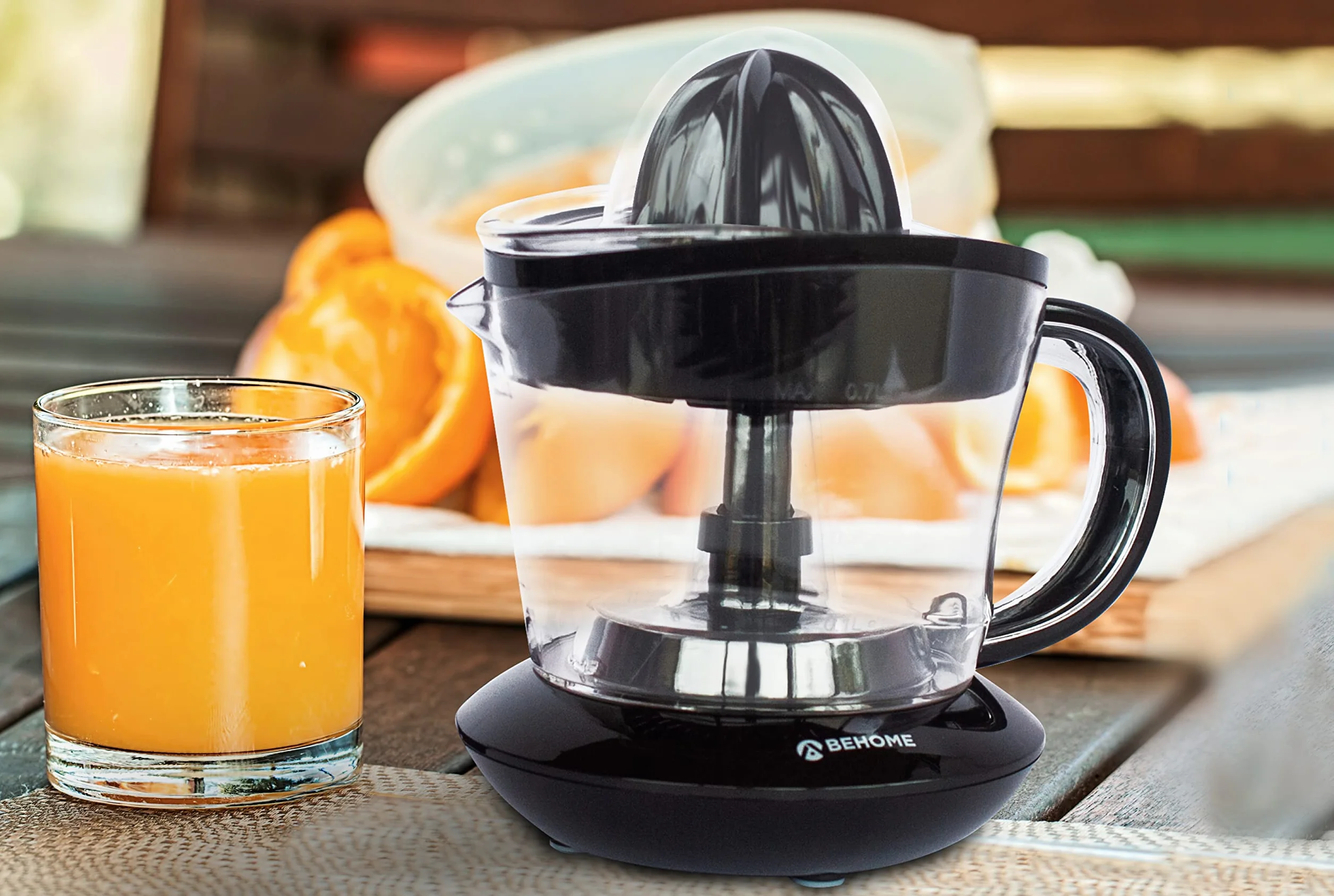 BEHOME Exprimidor de Naranjas Eléctrico, Capacidad 700 ml negro de plástico, Movimiento bidireccional, 2 Conos para Rápida Extracción de Zumo, Exprimidor Pequeño, Filtro en Acero Inoxidable