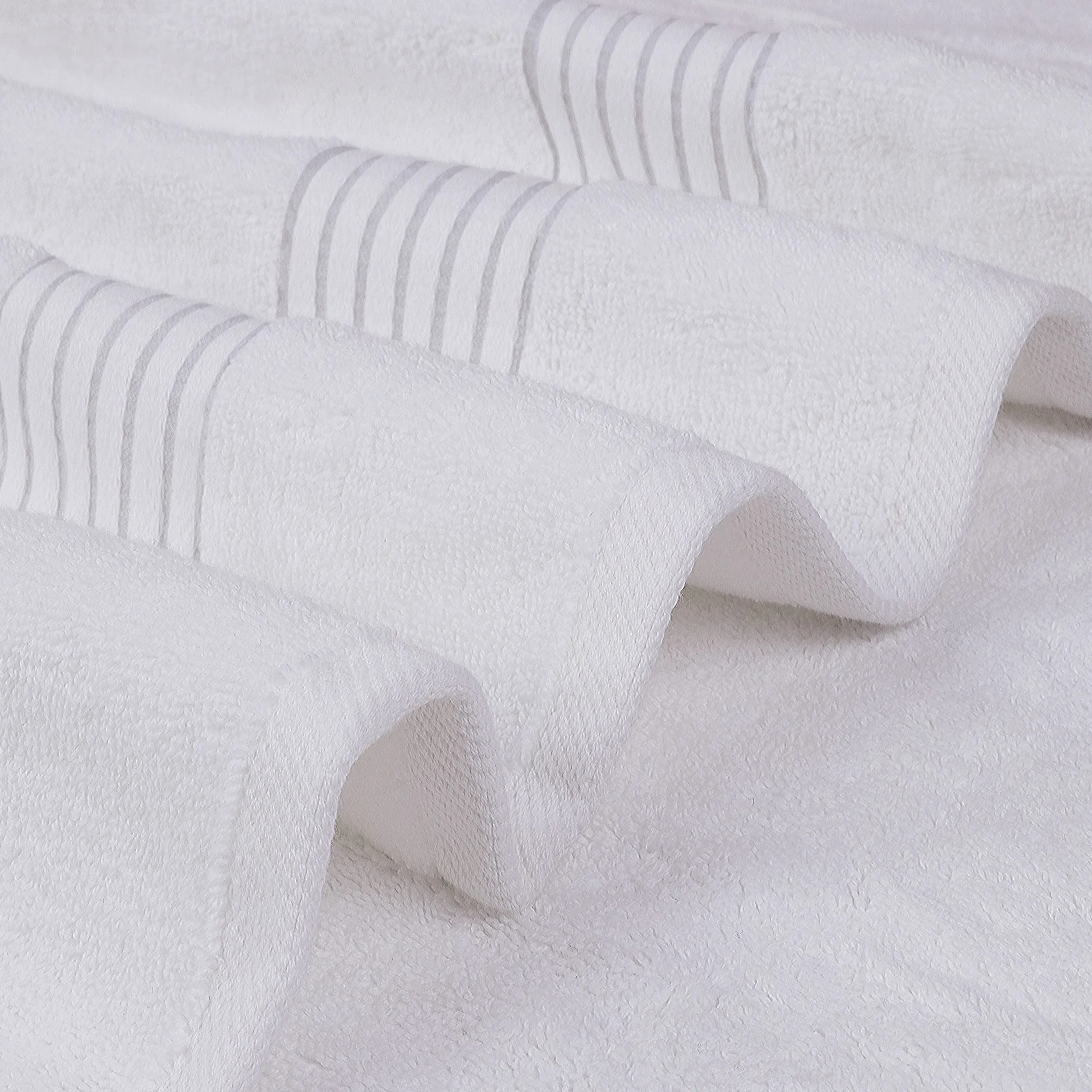 Utopia Towels - Juego de Toallas Baño (Paquete de 4, 69 x 137 cm) Toallas Ducha Algodón 100% Ring-Spun Alta Absorción y Secado Rápido (Blanco)