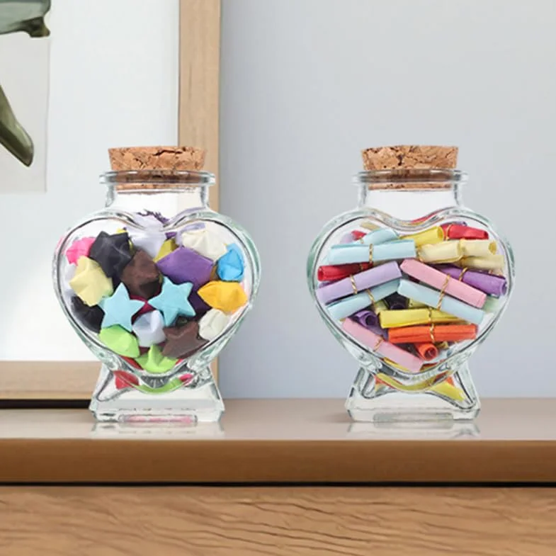 IMIKEYA 4 botellas de cristal en forma de corazón: pequeñas botellas de vidrio decorativas con corcho, botellas de 50 ml en forma de corazón para rellenar, botellas de deseos para bodas, San Valentín