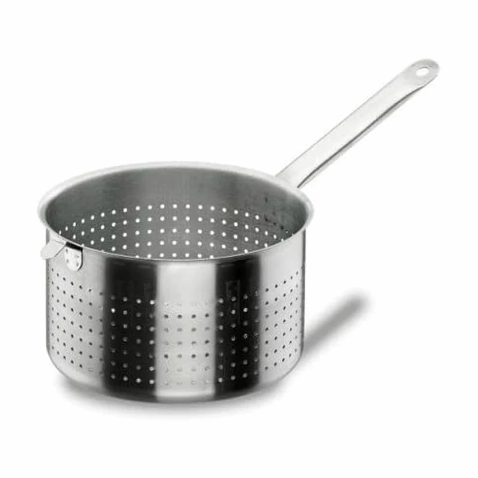LACOR 50324 - Colador 24 cm. Acero Inoxidable - Uso Profesional y Doméstico | En acero inoxidable, para escurrir y tamizar sin grumos; ideal para cocina profesional y uso diario en casa, de gran utilidad