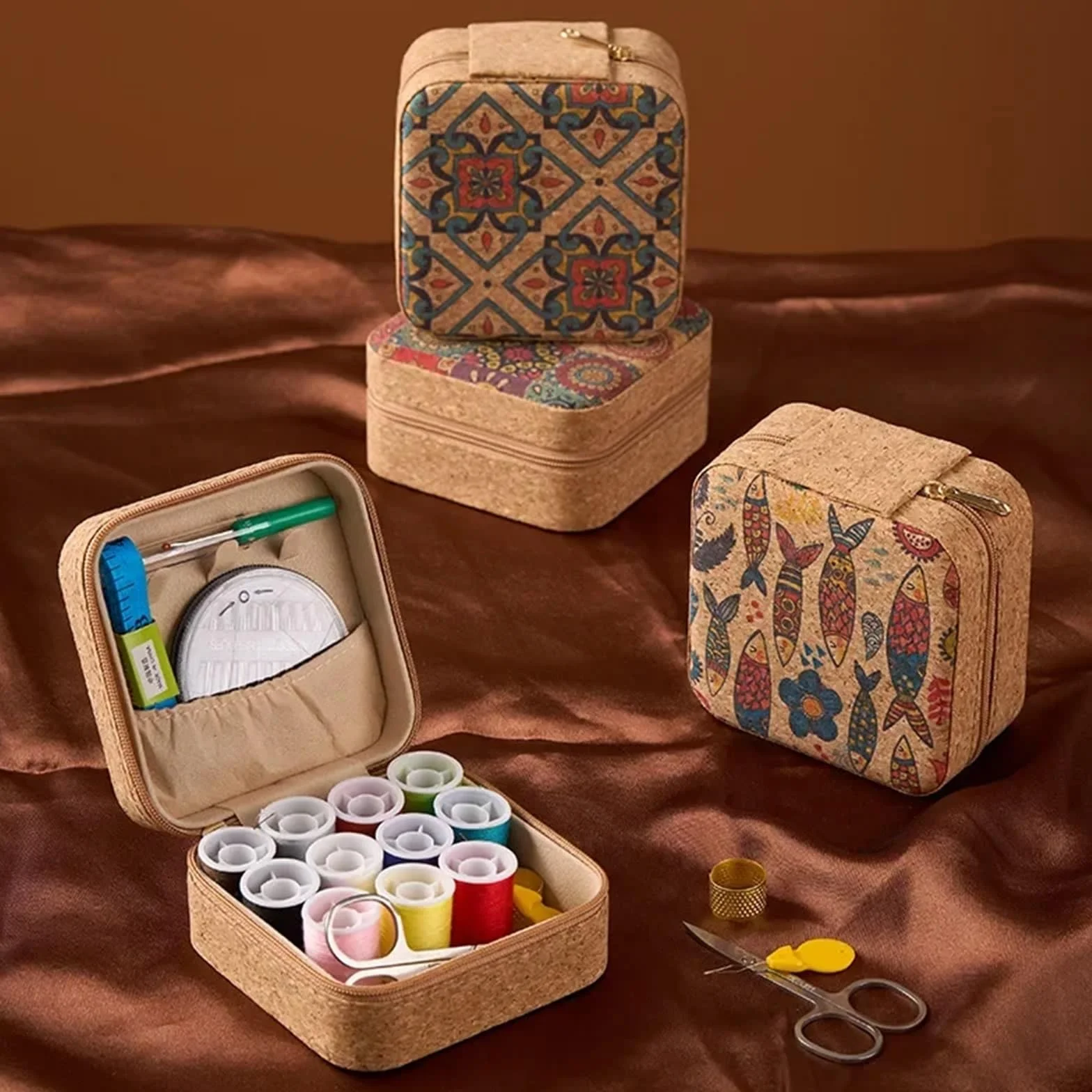 Kit De Costura De Viaje Caja de agujas e hilos retro 1/3/5/10 piezas, juego for el hogar, portátil, multifuncional, bolsa, herramientas costura, a mano(Type 4,5CPS)