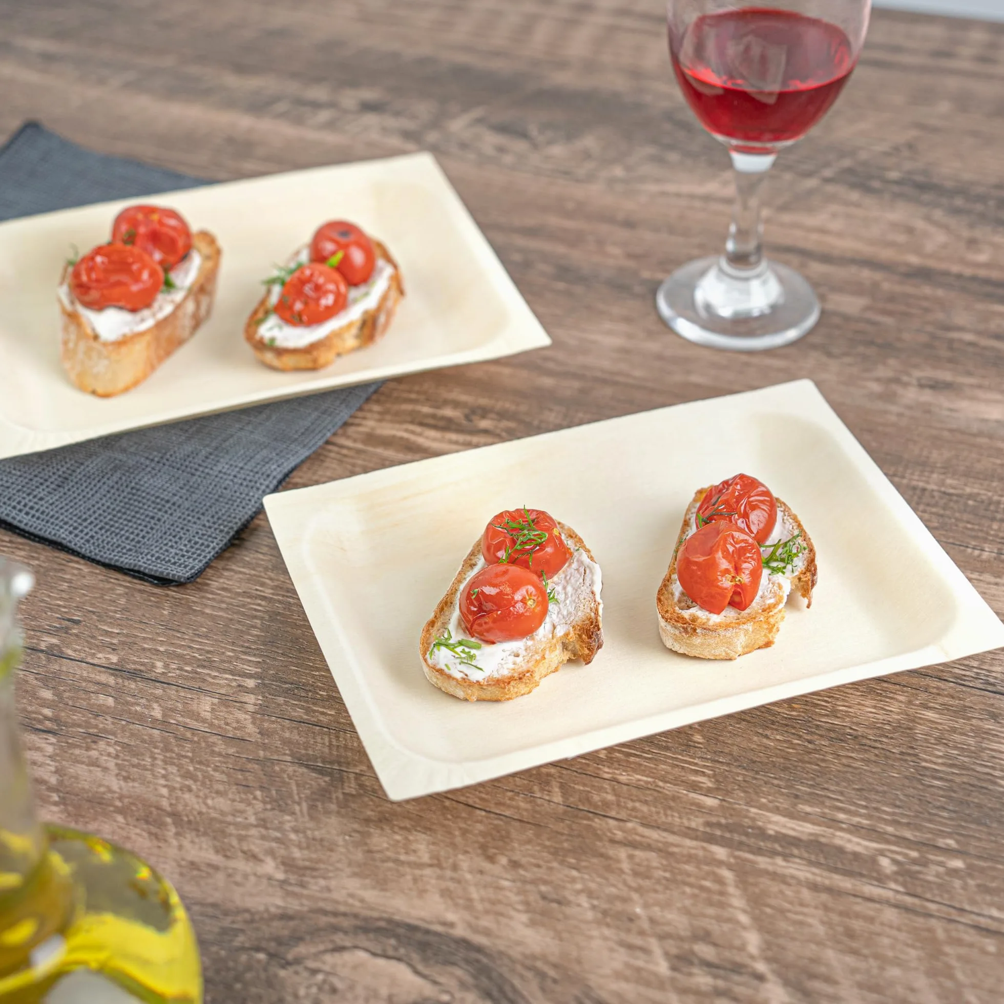 Restaurantware - Platos de servir Taipei de 7 x 5.1 pulgadas, 200 platos desechables para fiestas, sostenibles, a prueba de grasa, platos de madera de álamo, resistentes, para fiestas, bodas, camping,