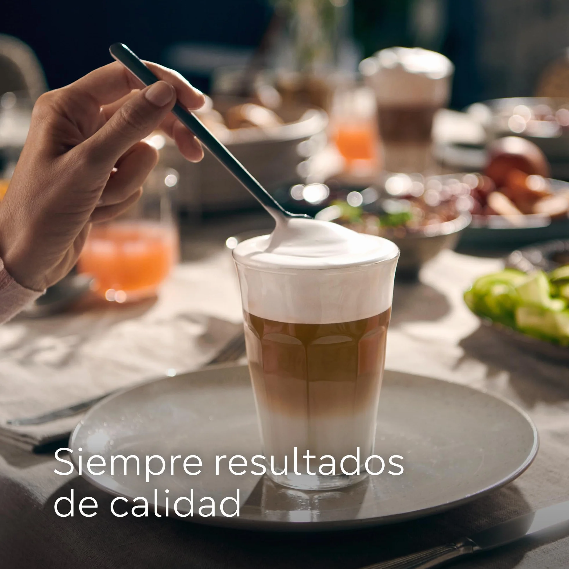 SIEMENS - Adaptador de leche, para utilizar con depósito de leche externo, especial para cafeteras EQ700 integral, EQ900 y EQ.9 plus, negro, apto para lavavajillas, TZ70001