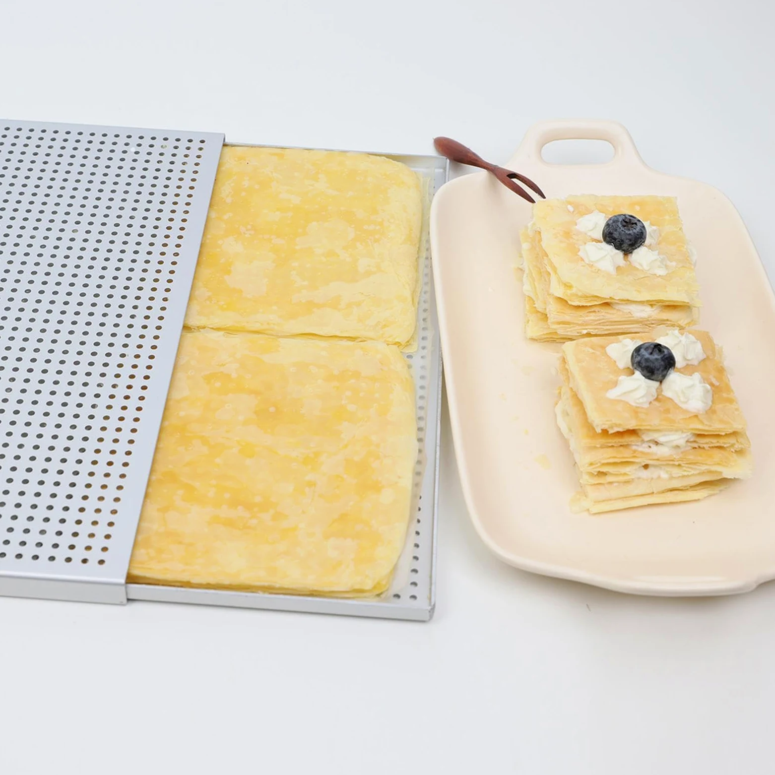 perfk Bandeja para hornear hojaldre, bandeja para hornear, plato perforado, sartén multiusos antiadherente, bandeja para hornear para postre, Espesor 1.5 mm