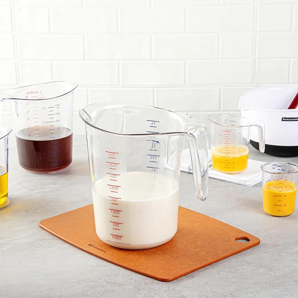 RW Base - Tarros medidores de 4 cuartos de galón, 10 vasos de medición duraderos, unidades métricas e imperiales, boquilla en forma de V, tazas medidoras de plástico transparente, mango con agarre