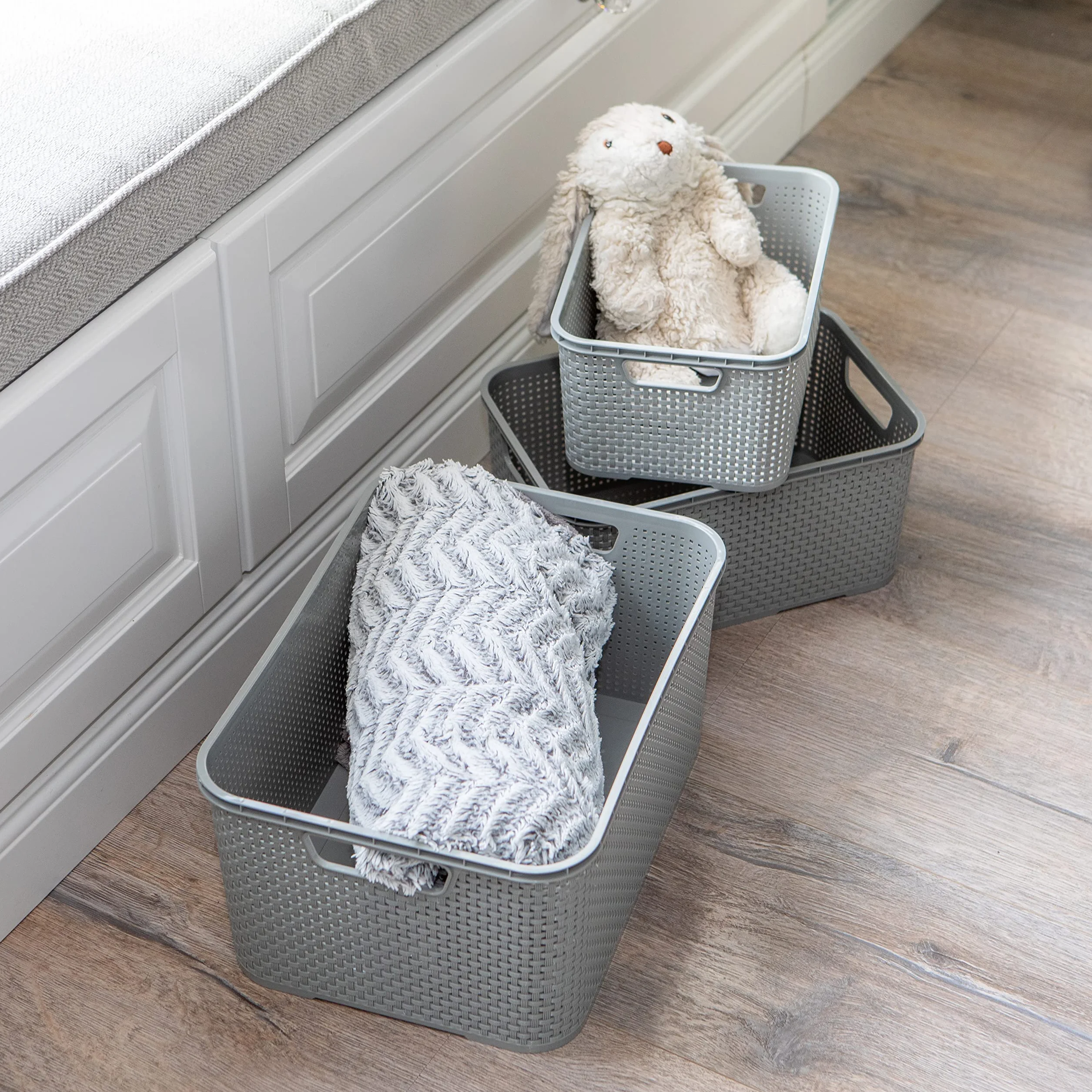 BranQ - Home Essential Cesta universal y multifuncional en diseño de ratán, tamaño S 7 L, sin bisfenol A, plástico polipropileno, gris claro, 28,5 x 19,5 x 12,9 cm