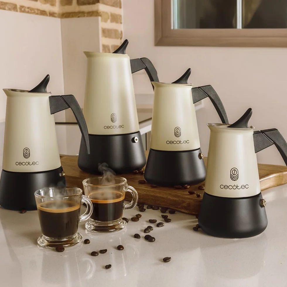 Cecotec Cafetera Italiana Piccolina 900 Green. 450ml, 10 Tazas de Café, Acero Inoxidable, Apta Todas Superficies, Filtro Premium, Válvula Seguridad, Mango Termorresistente, Diseño Elegante