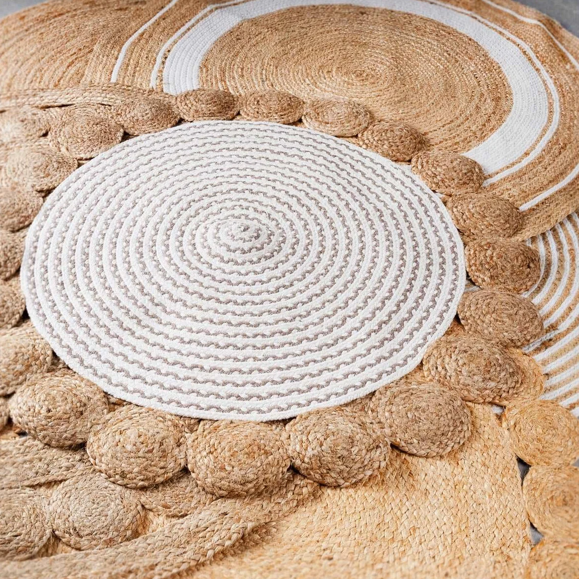 LOLAhome - Alfombra Redonda Trenzada de Yute Natural de 100 cm. Pieza Artesanal, Duradera y Atemporal, Vestir Suelos con Personalidad aportando Calidez y un frescor Natural.