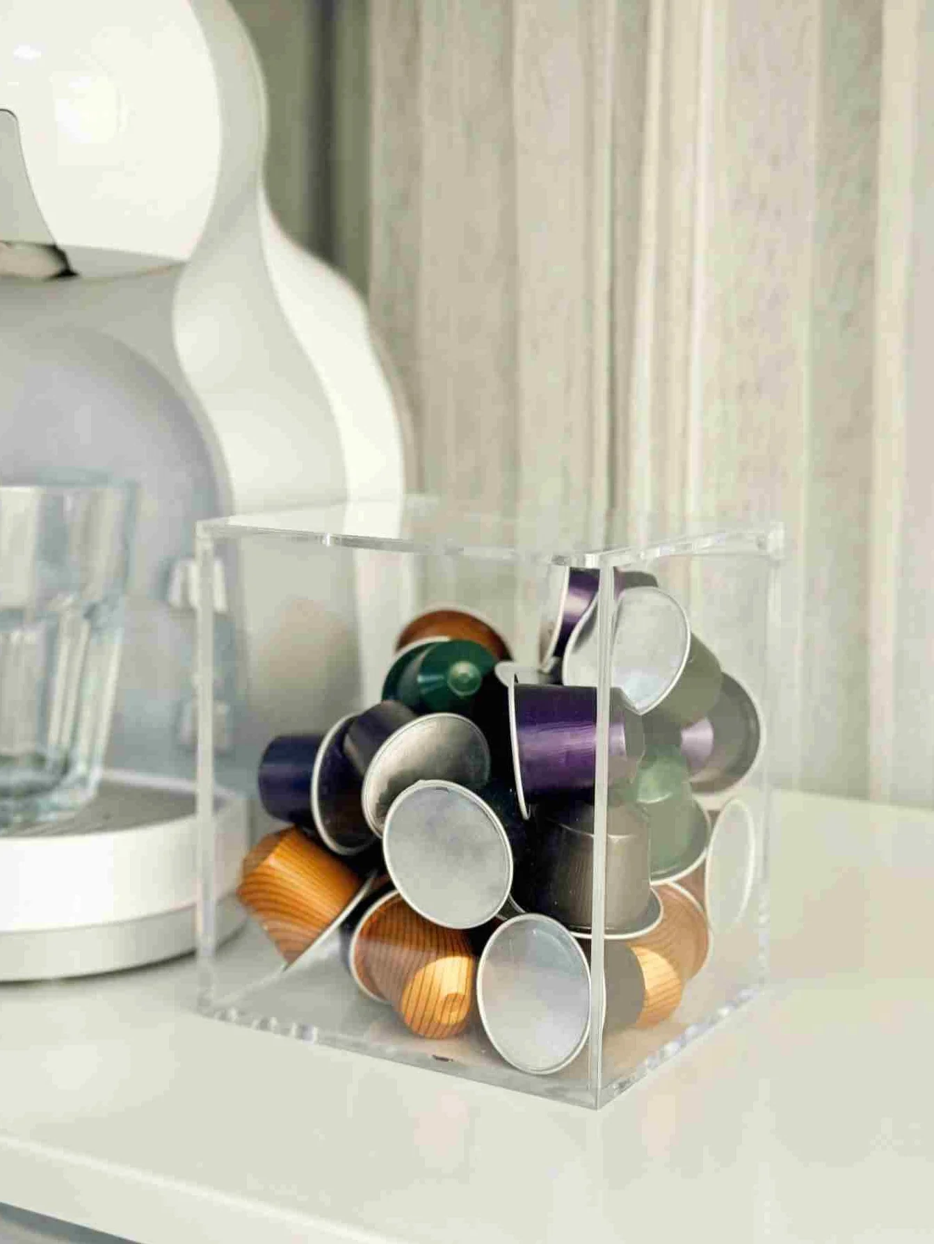 Dcasa - Portacapsulas metacrilato para capsulas nespresso o dolcegusto, Capacidad para 13 cápsulas Dolce Gusto o 40 cápsulas Nespresso