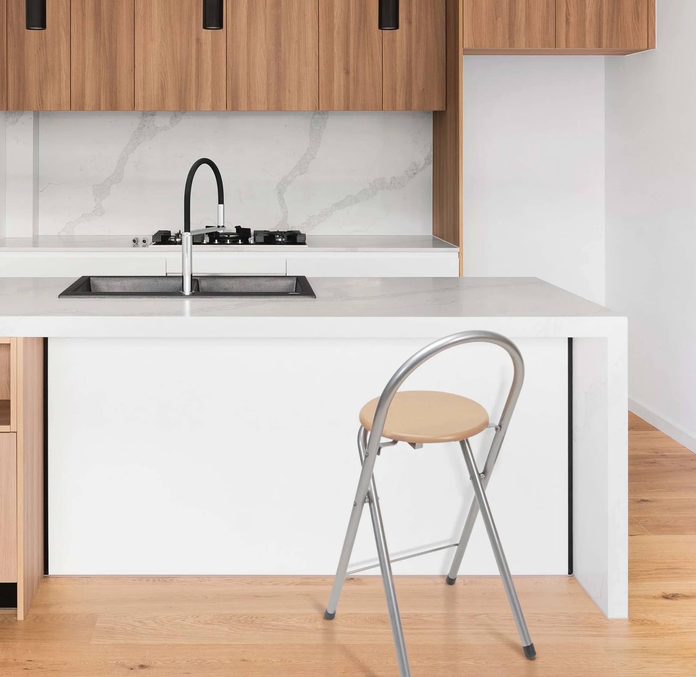 The Secret Home - Taburete Plegable de Cocina - Silla Plegable de Metal y Madera - Silla Apta para Interior y Exterior - Alto: 80 cm x Largo: 40 cm