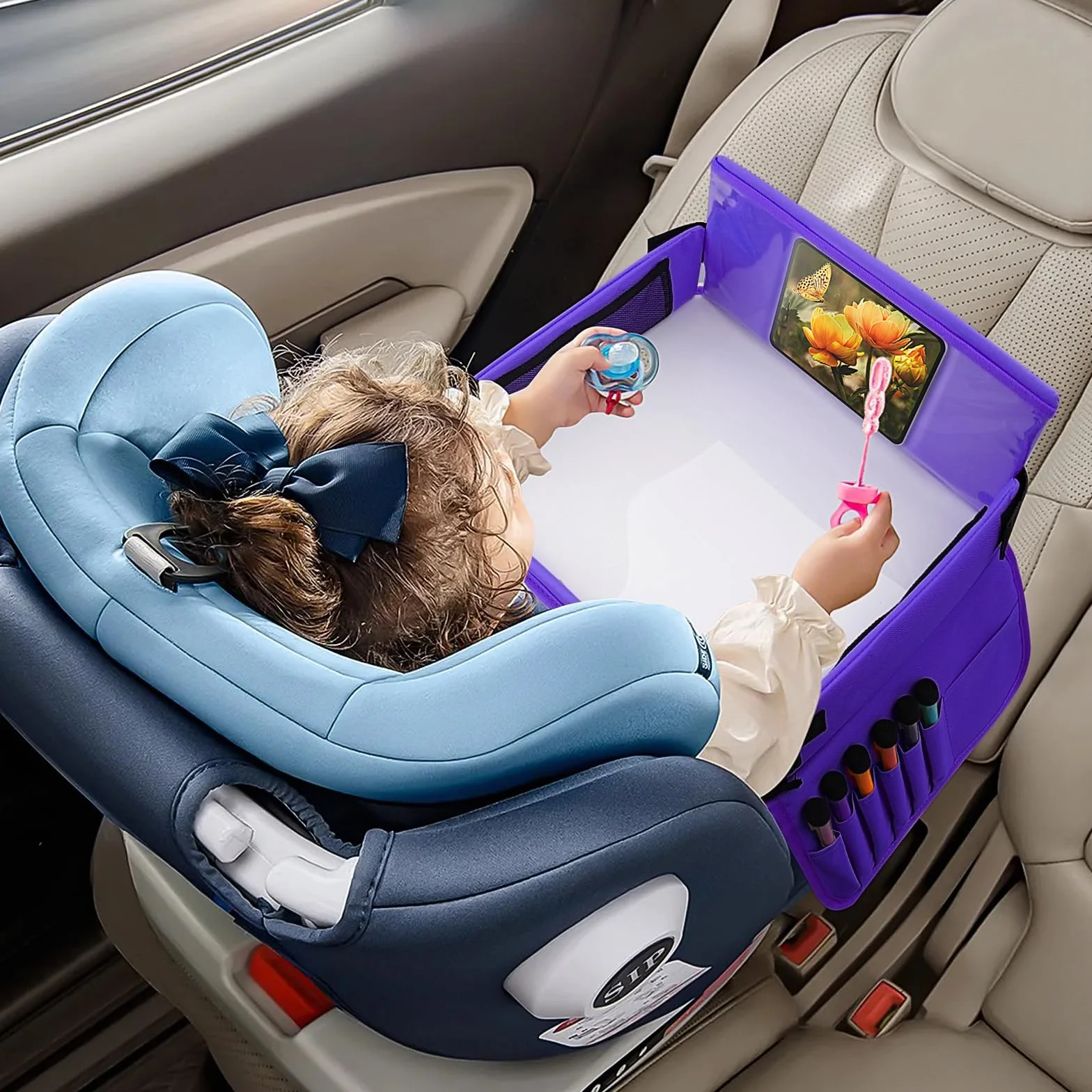 Mesa Coche para Niños,Doble Uso Bandeja Coche para Niños+Organizadores para Coche-6 Plumas Bandejas Coche para Coche, Cochecito de Bebé, Avión (Púrpura)